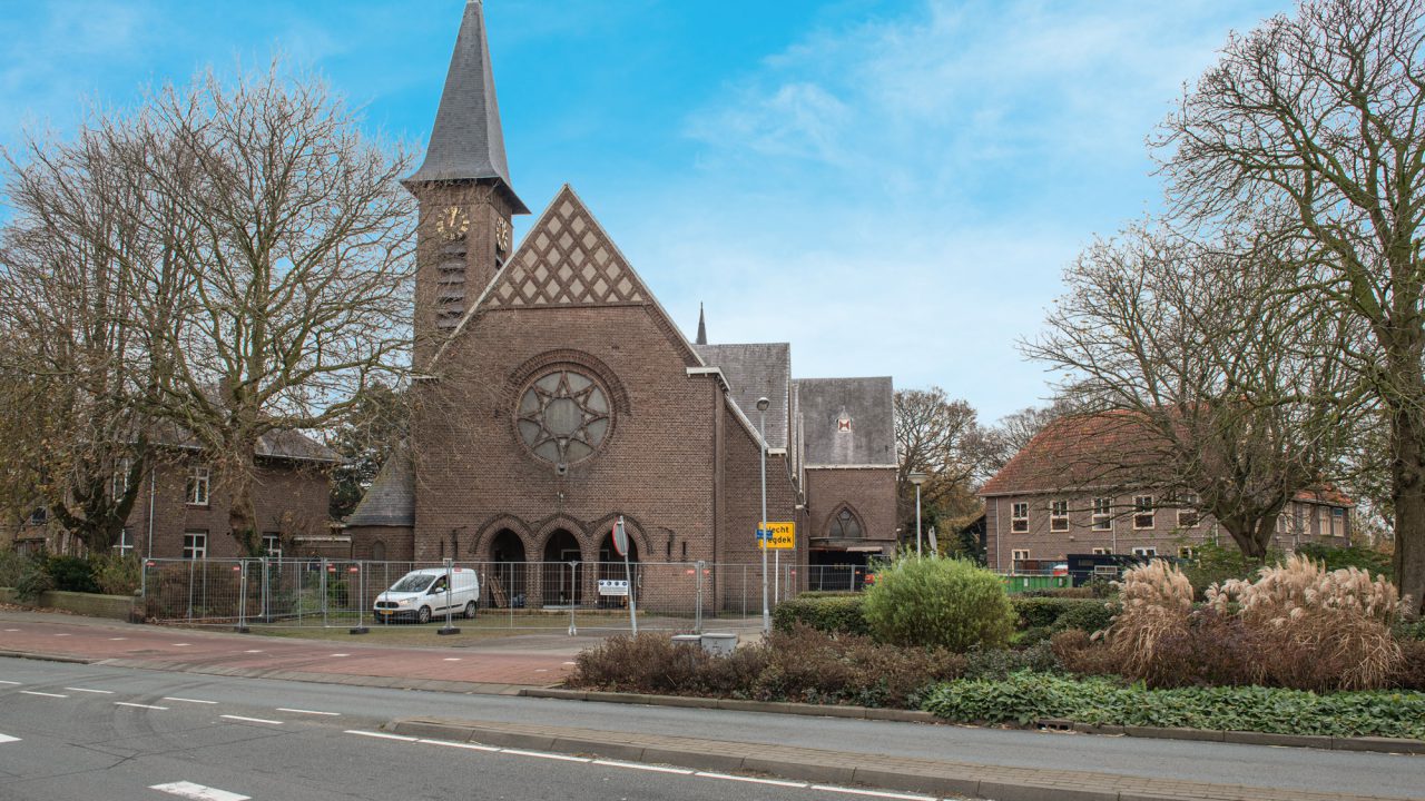 Glosec verbouwt Sint Jozefkerk in Hillegom