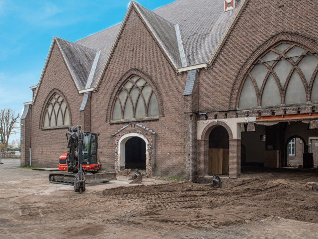 Glosec verbouwt Sint Jozefkerk in Hillegom
